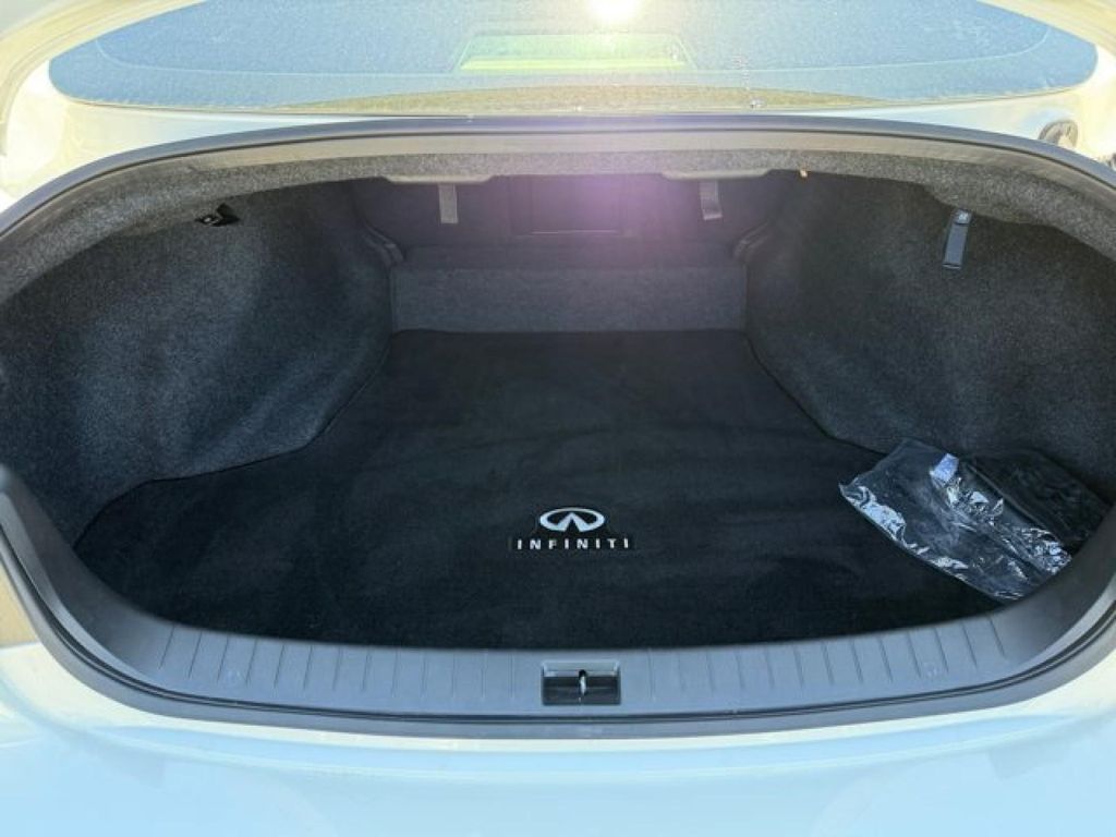 2024 Infiniti Q50 3.0T LUXE 缩略图 18