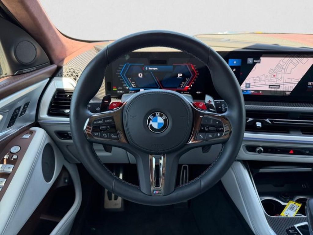 2023 BMW XM $162,495 MSRP — миниатюра 15
