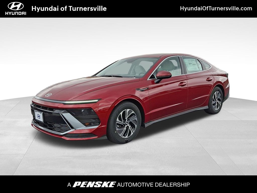 New 2026 Hyundai SONATA Hybrid Base
