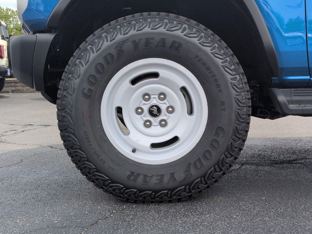 FORD BRONCO HERITAGE EDITION - 9