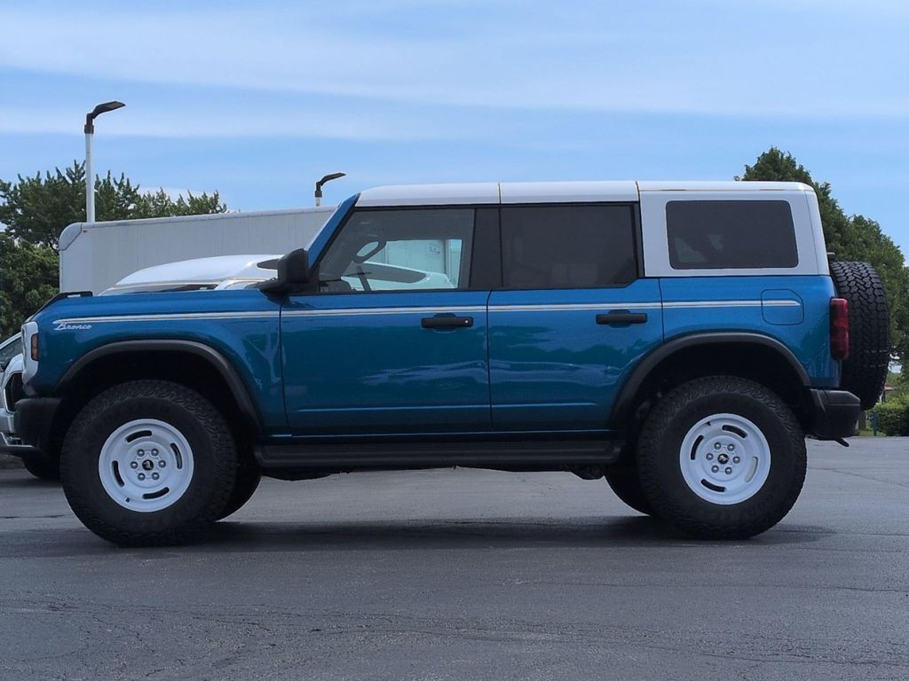 FORD BRONCO HERITAGE EDITION - 8