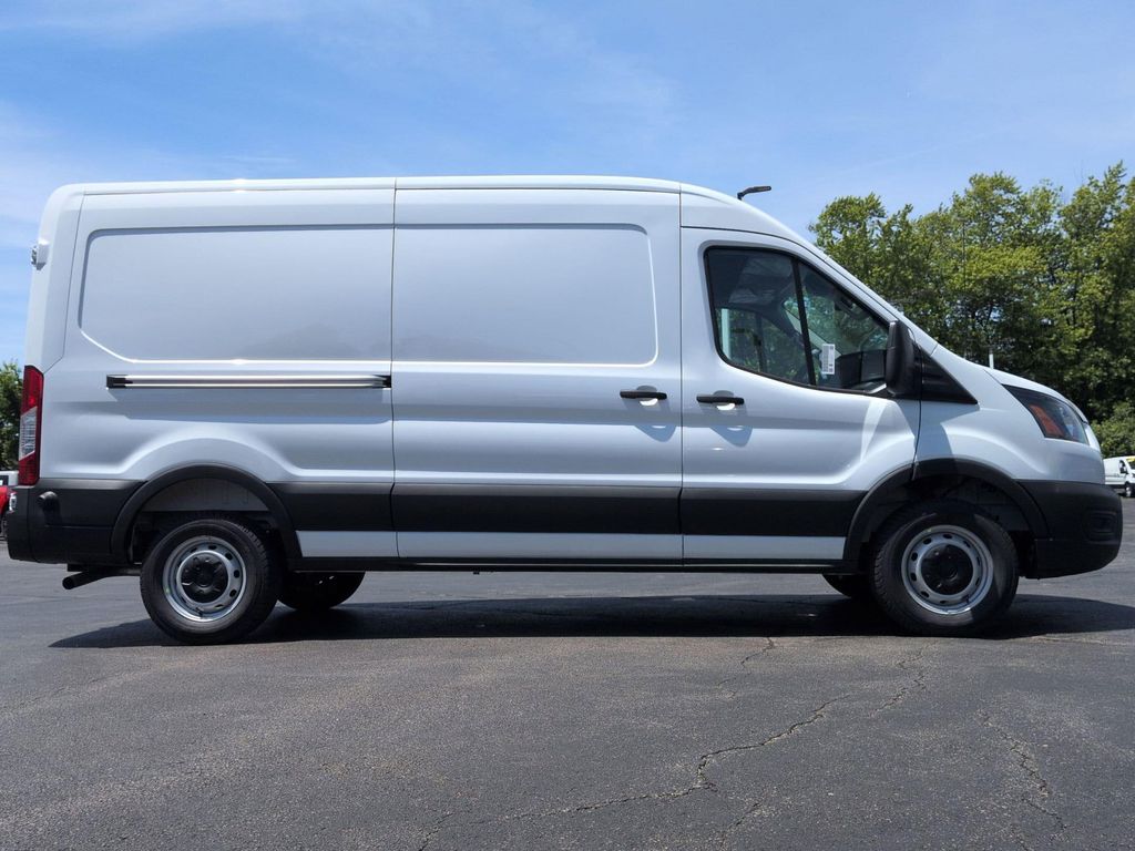 صورة 4 لـ 2026 FORD TRANSIT-250 BASE