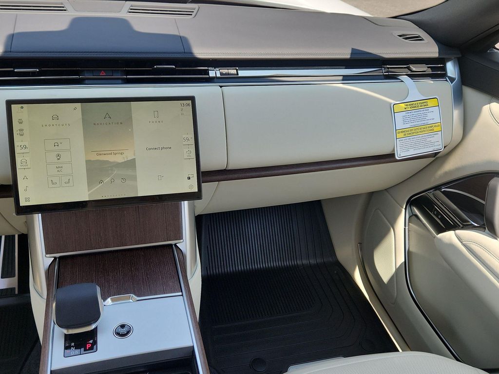 2026 LAND Rover RANGE ROVER P400 SE — миниатюра 29