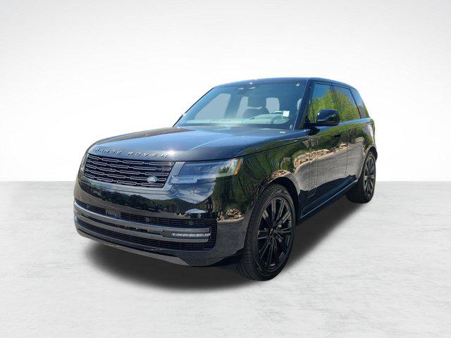 New 2026 Land Rover Range Rover P550e SE