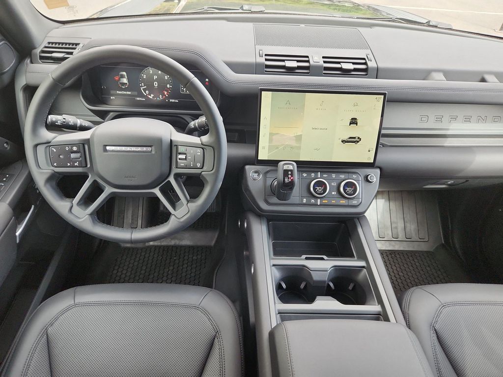 صورة مصغرة 24 لـ 2026 LAND Rover DEFENDER P300 S