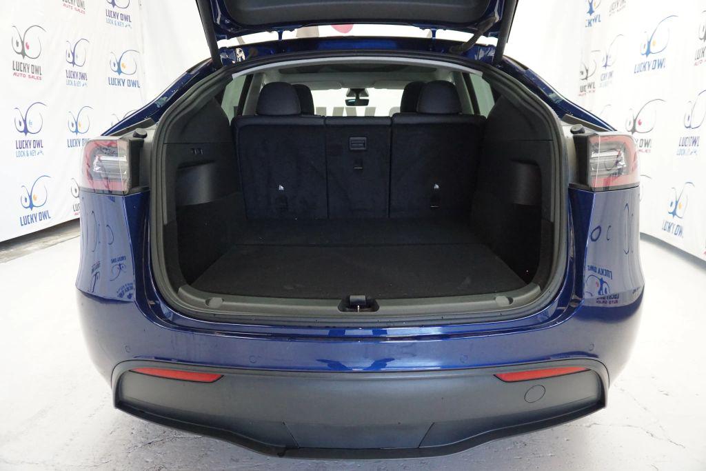 TESLA MODEL Y PERFORMANCE DUAL MOTOR ALL-WHEEL DRIVE - 9