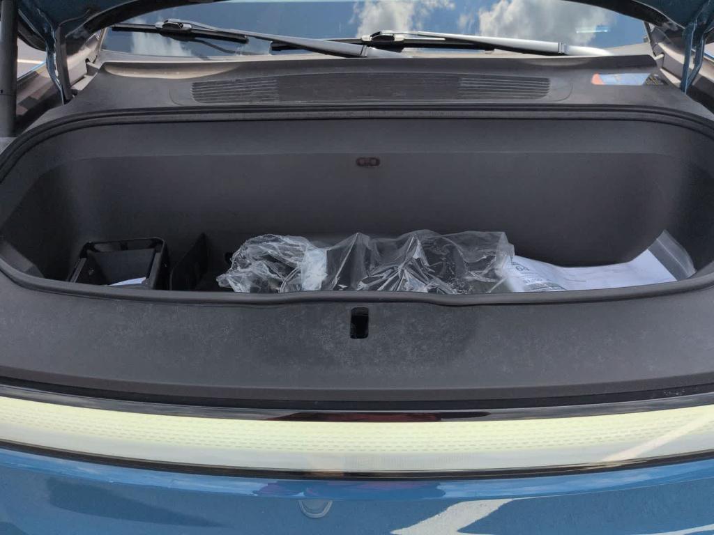 2023 Rivian R1T ADVENTURE QUAD MOTOR LARGE PACK 照片 15