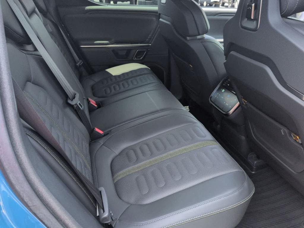 2023 Rivian R1T ADVENTURE QUAD MOTOR LARGE PACK 照片 21