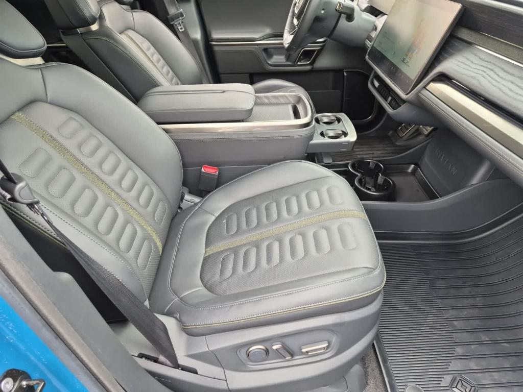 2023 Rivian R1T ADVENTURE QUAD MOTOR LARGE PACK photo 26