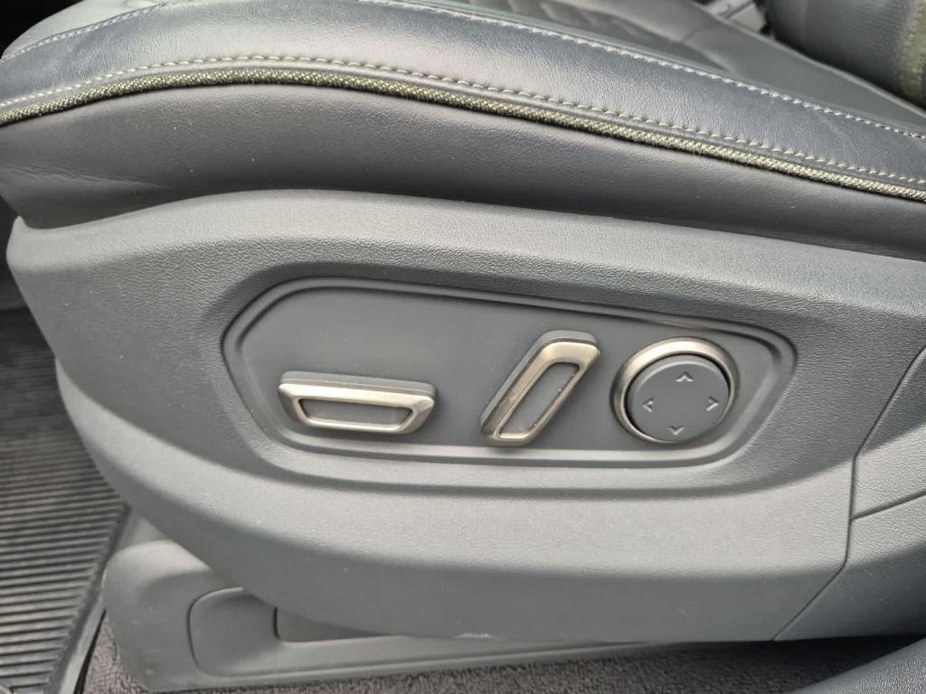 2023 Rivian R1T ADVENTURE QUAD MOTOR LARGE PACK photo 14