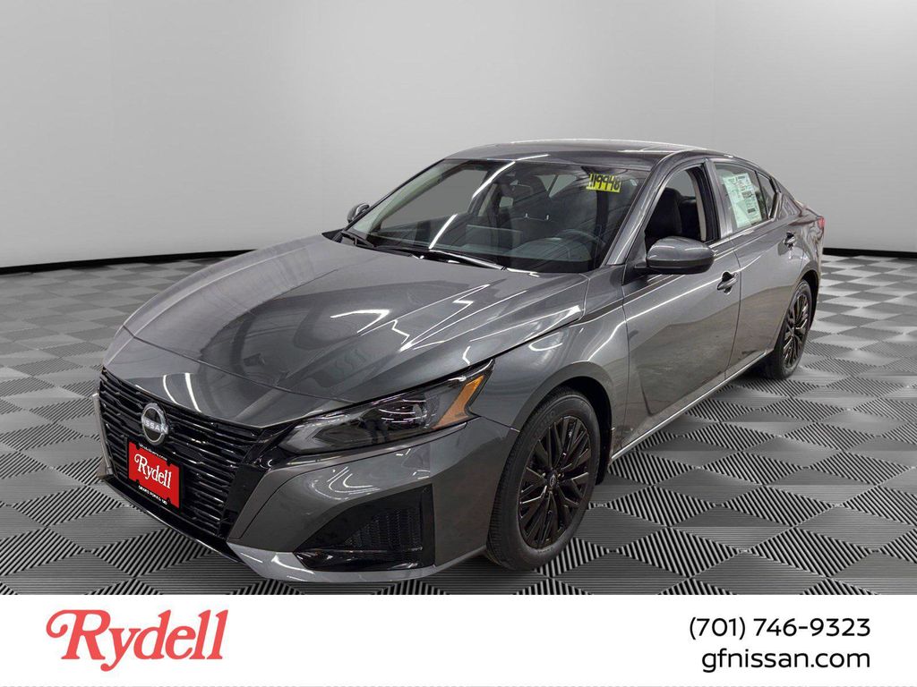 New 2026 Nissan Altima SV FWD