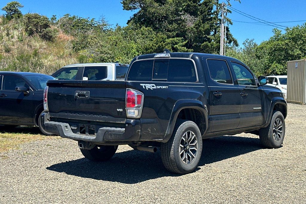 2022 TOYOTA TACOMA TRD SPORT photo 5