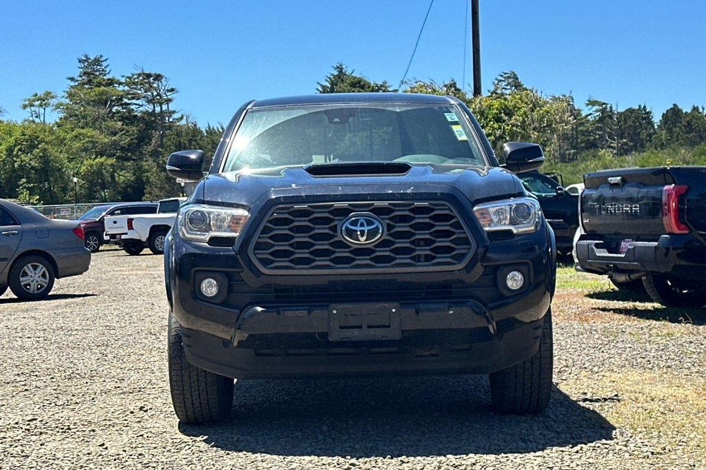 2022 TOYOTA TACOMA TRD SPORT photo 3