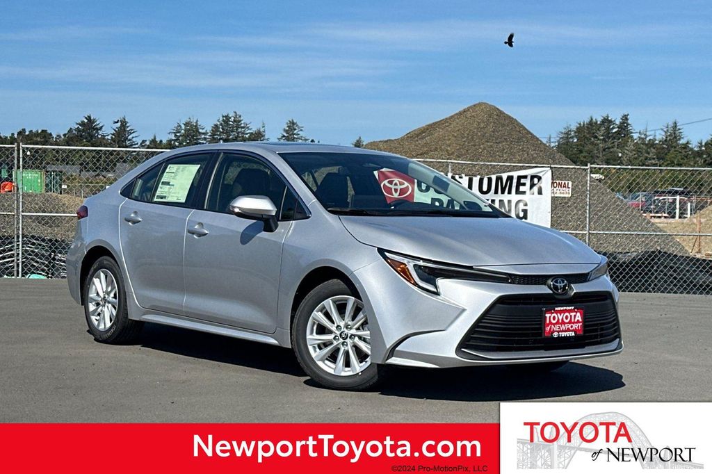 New 2026 Toyota Corolla Hybrid XLE
