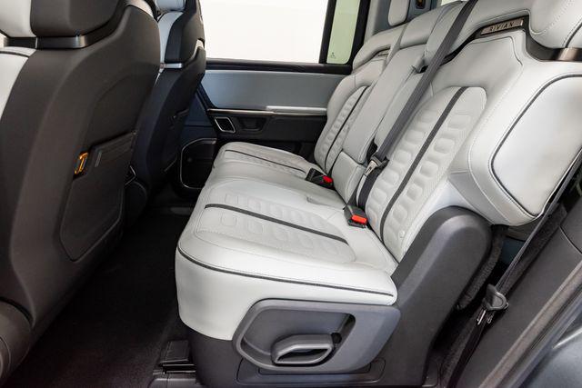 صورة مصغرة 22 لـ 2024 Rivian R1S ADVENTURE QUAD MOTOR LARGE PACK