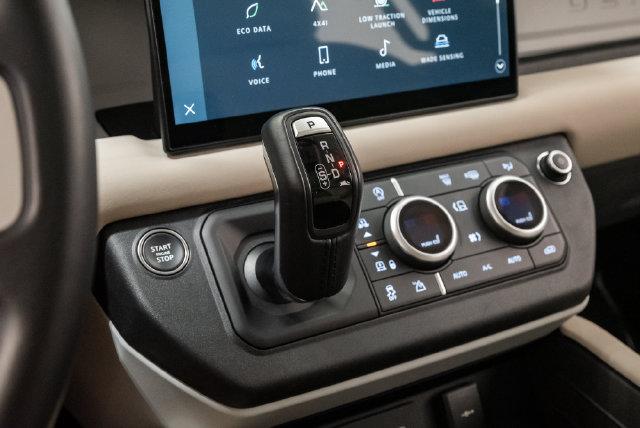 2024 LAND Rover DEFENDER 130 P300 S — миниатюра 22