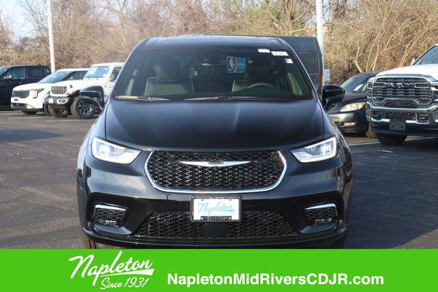 New 2026 Chrysler Pacifica Limited