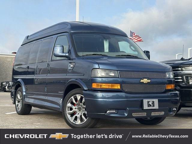 New 2026 Chevrolet Express 2500 LT
