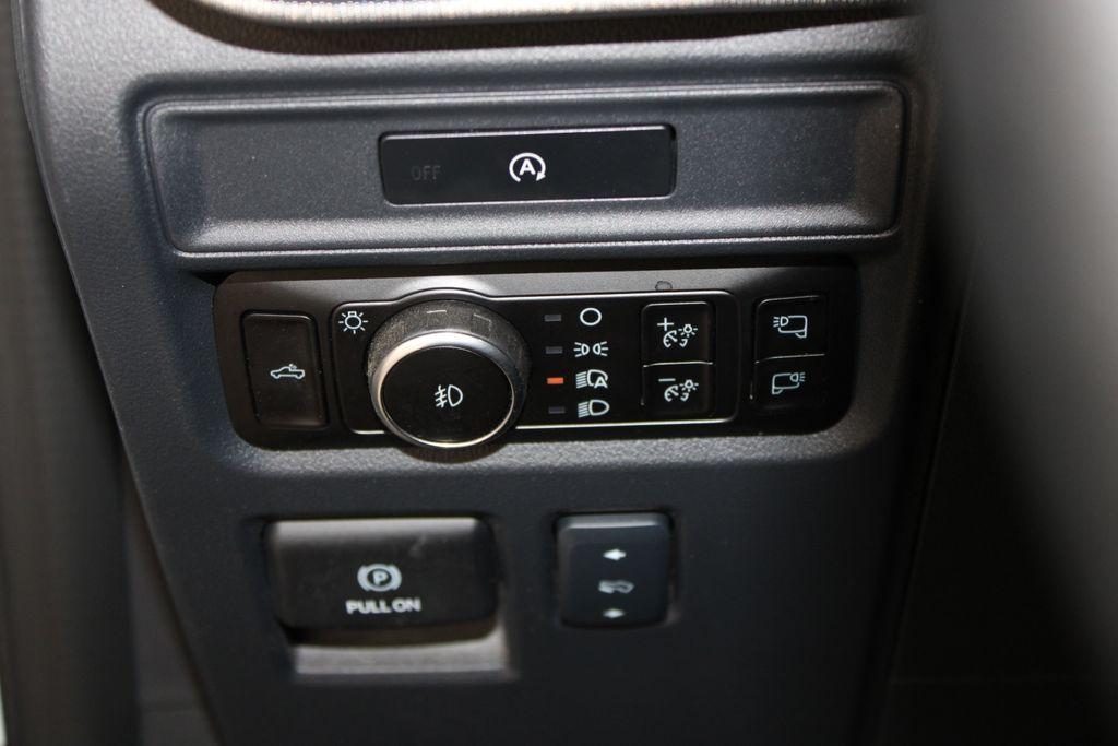 2025 FORD F-150 LARIAT thumbnail 45
