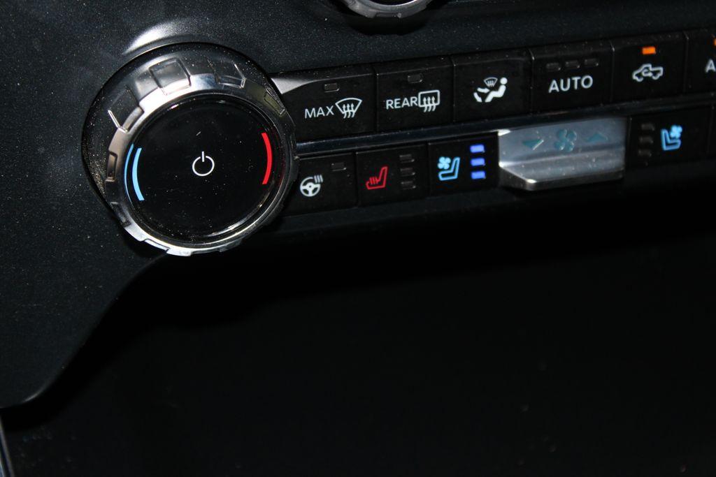 2025 FORD F-150 LARIAT thumbnail 51