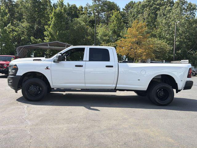 2026 RAM 3500 TRADESMAN CREW CAB 4X4 8' BOX — фото 10