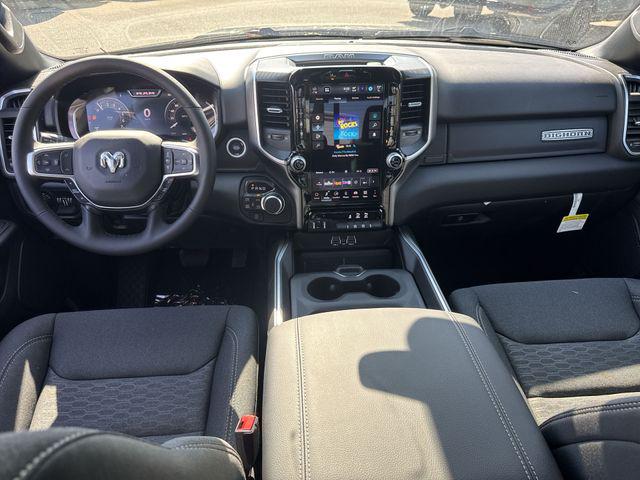 2026 RAM 1500 BIG HORN/LONE STAR — миниатюра 19