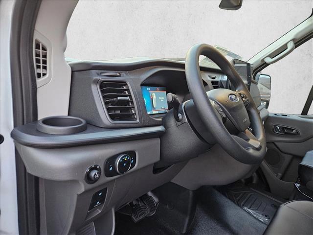 2026 FORD TRANSIT-250 BASE — фото 3