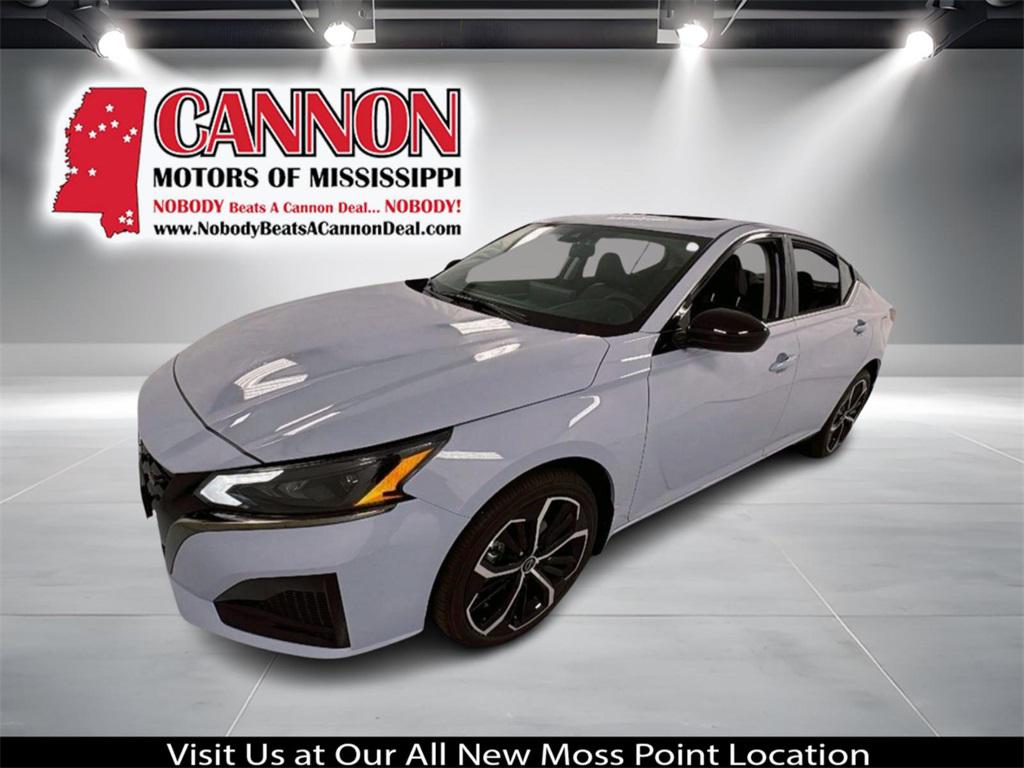New 2025 Nissan Altima SR FWD