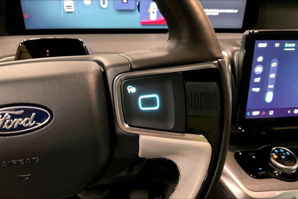 2025 FORD EXPEDITION MAX PLATINUM thumbnail 18