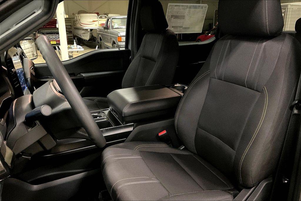 FORD F-150 STX - 9
