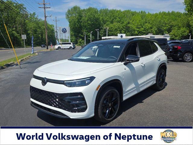 New 2026 Volkswagen Tiguan 2.0T SE R-Line Black