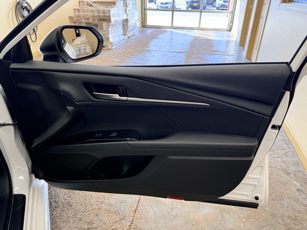 صورة مصغرة 27 لـ 2025 Toyota CAMRY SE