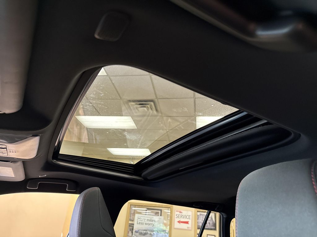 صورة 6 لـ 2024 Toyota RAV4 PRIME SE