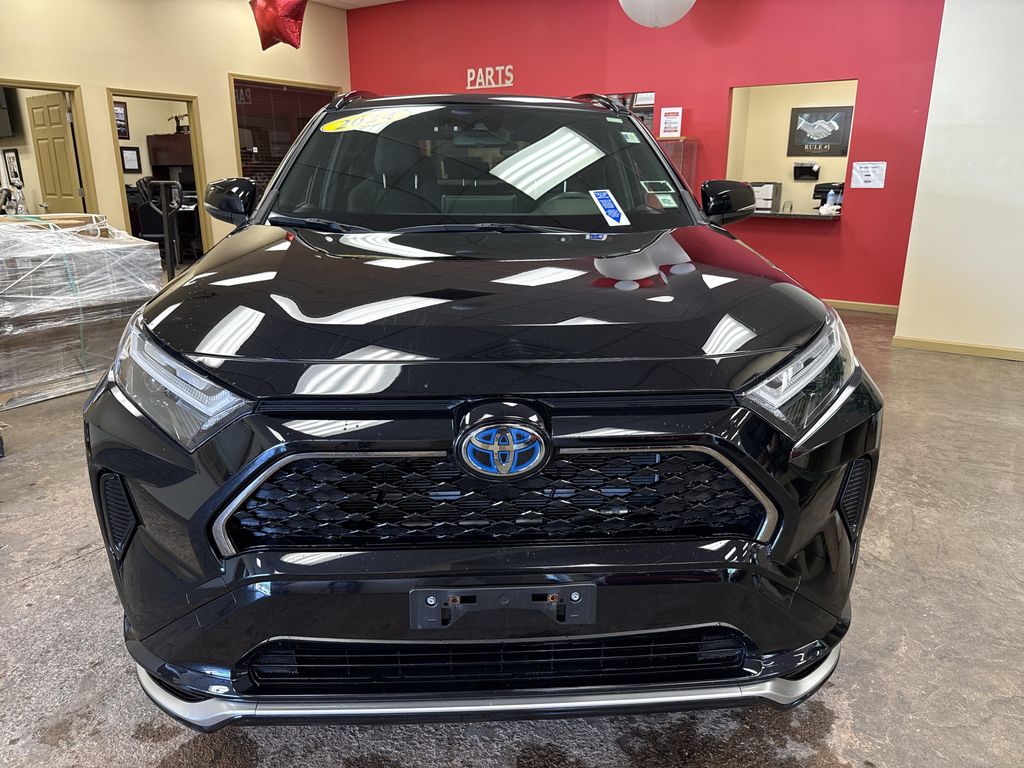 صورة 2 لـ 2024 Toyota RAV4 PRIME SE