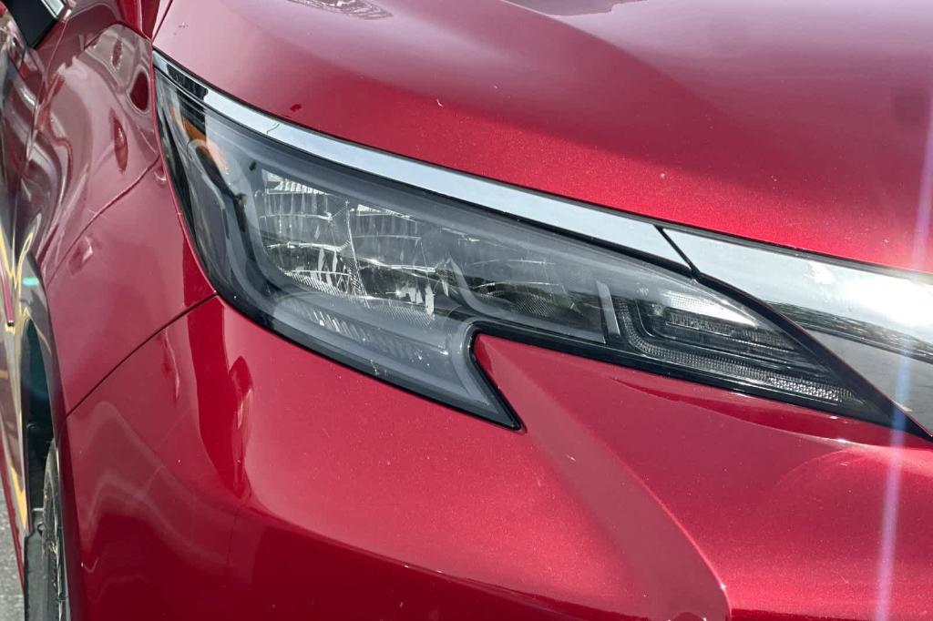 صورة 9 لـ 2025 Toyota SIENNA LE