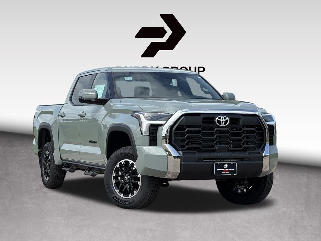 TOYOTA TUNDRA - 1