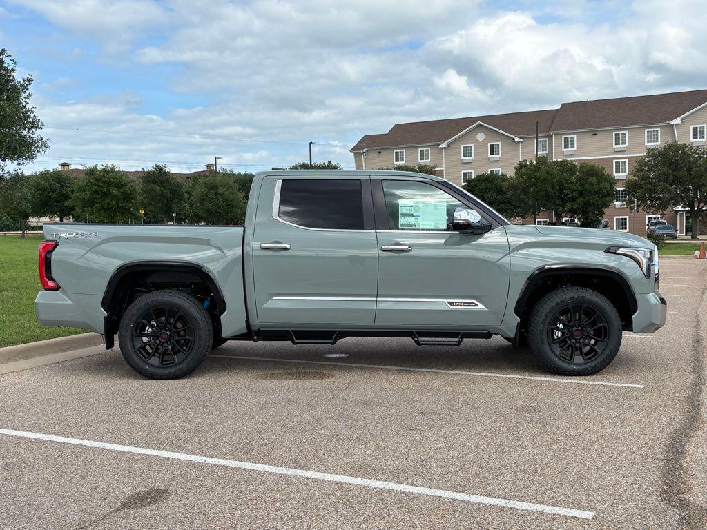 TOYOTA TUNDRA - 4