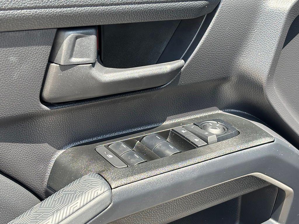 2026 Toyota 4RUNNER SR5 缩略图 25