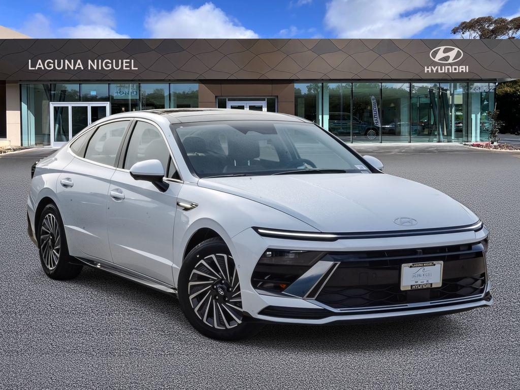 New 2026 Hyundai SONATA Hybrid Limited