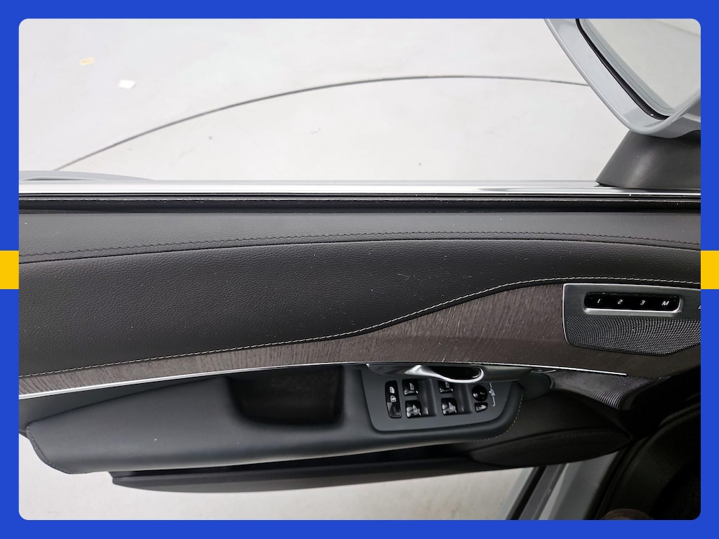 2024 Volvo XC90 B6 ULTIMATE BRIGHT THEME photo 10