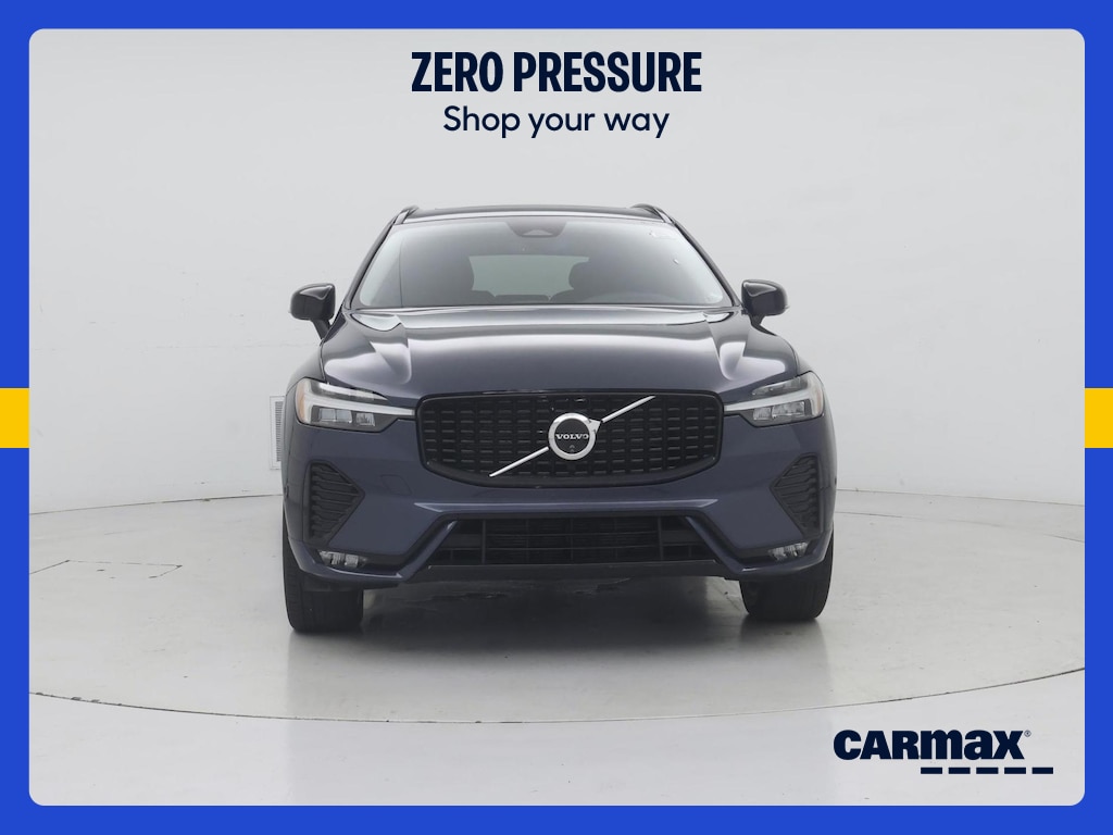 2024 Volvo XC60 B5 PLUS DARK THEME — фото 3