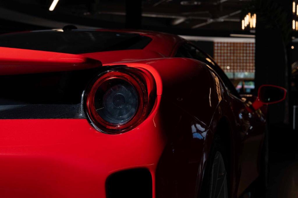 صورة مصغرة 14 لـ 2020 Ferrari 488 PISTA BASE
