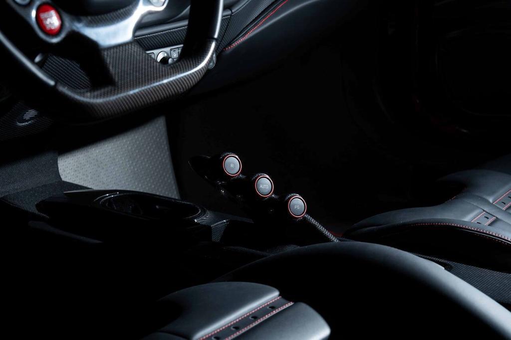 2020 Ferrari 488 PISTA BASE — миниатюра 31