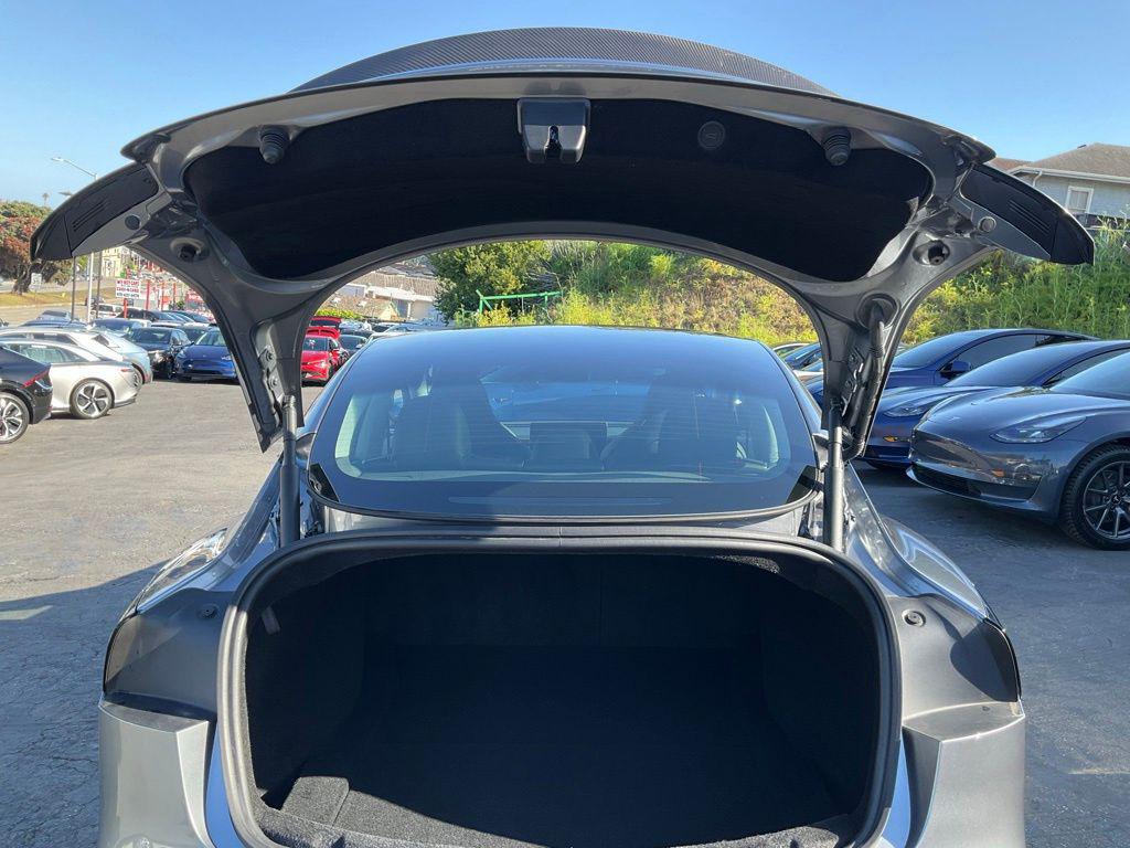 صورة 9 لـ 2024 Tesla MODEL 3 PERFORMANCE