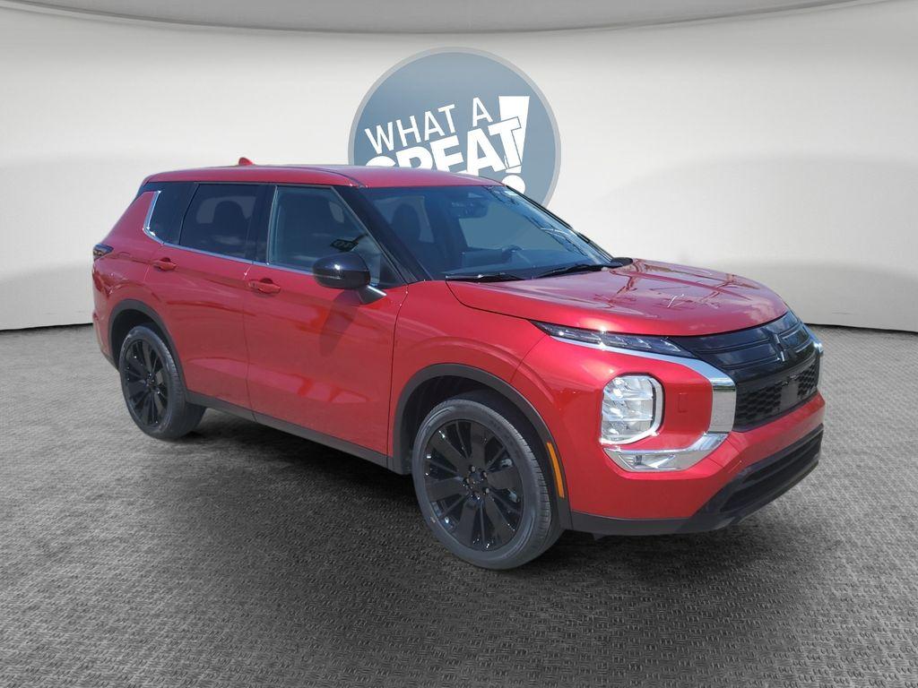 New 2026 Mitsubishi Outlander LE