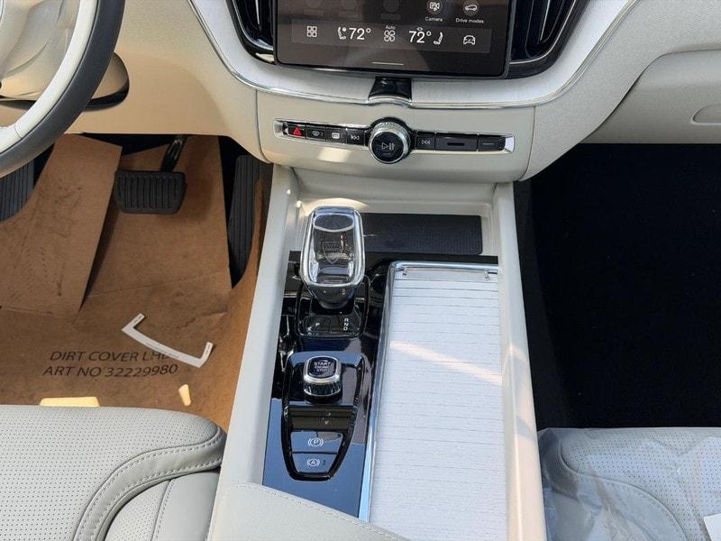 2026 Volvo XC60 B5 ULTRA — фото 8
