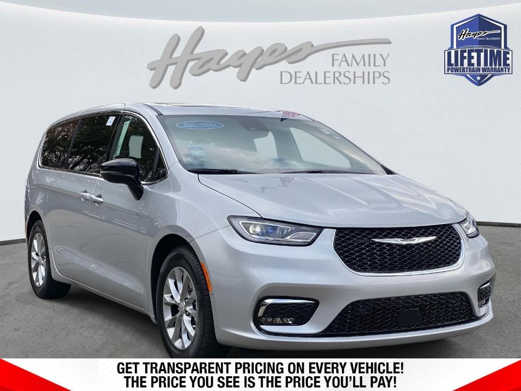 New 2026 Chrysler Pacifica Limited