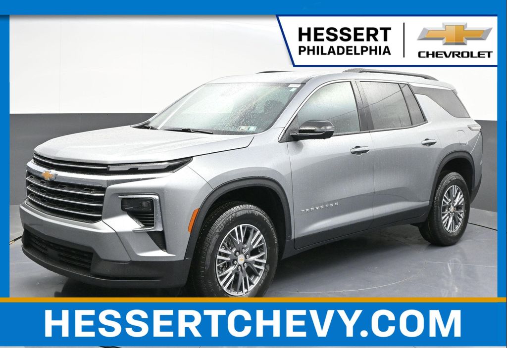 New 2026 Chevrolet Traverse LT