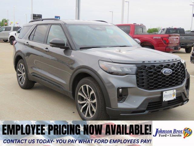 New 2026 Ford Explorer ST-Line