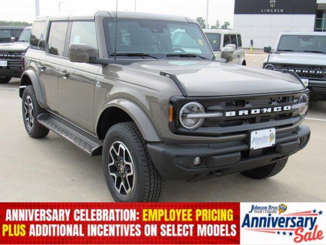 New 2026 Ford Bronco Outer Banks
